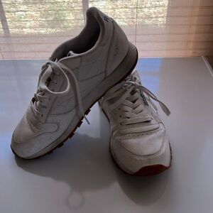 Reebok White Men’s Sneakers Size 9